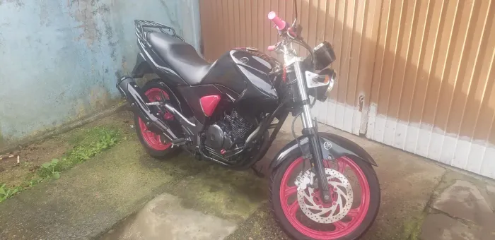 FAZER 250 YS 2010 DE BARBADA!