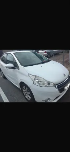 Peugeot 208 Active/active Pack 1.5 Flex 8V 5P 2014