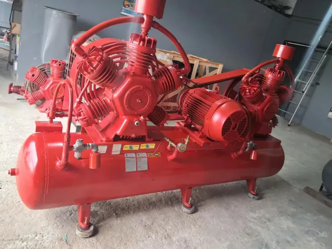 COMPRESSOR