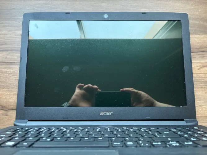 Notebook Acer i3 SSD - Usado
