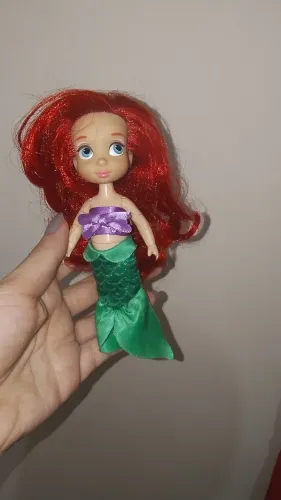 Mini boneca animators Ariel