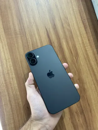 16 PLUS 128GB PRETO ZERO VENDO