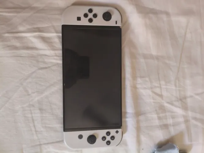 Vendo Nintendo Switch Oled Desbloqueado