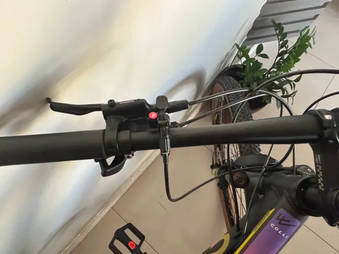 BICICLETA ARO 29 , 20 VELOCIDADES SHIMANO DEORE