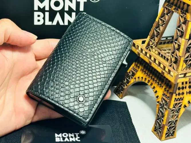CARTEIRA MASCULINA MONTBLANC AUTOMATICA PREMIUM ALL BLACK COURO TEXTURIZADO CROCO MINI