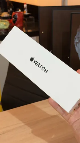 Apple Watch SE 3 44mm Midnight - Lacrado! Com 1 ano de garantia Apple! Até 18x no cartão