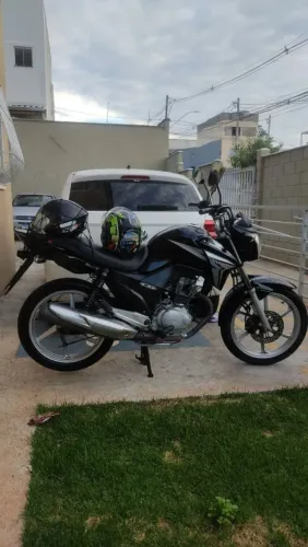 Vende-se Titan 150 ESD