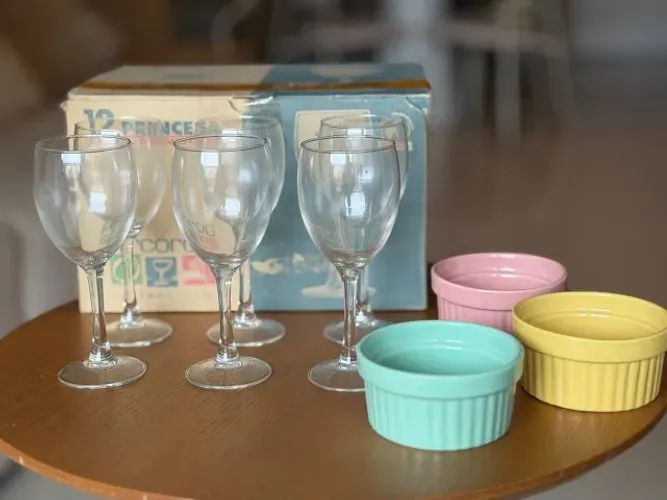 Jogo de taças de vinho 6 peças - com 3 porta petiscos grátis