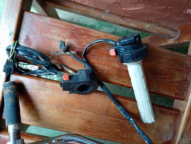 Vende se peças de motos