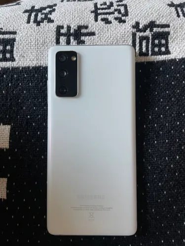 S20 FE 128 GB Seminovo