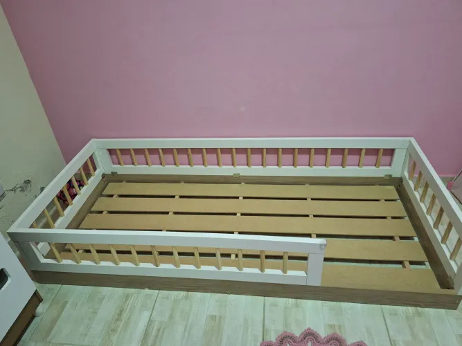 Cama Montessoriana