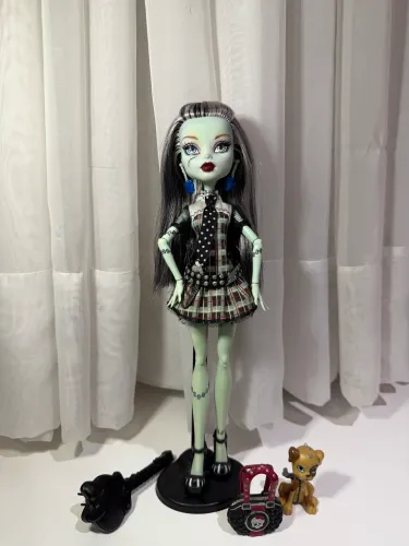 monster high frankie basica W1 L1 elastico dourado completa
