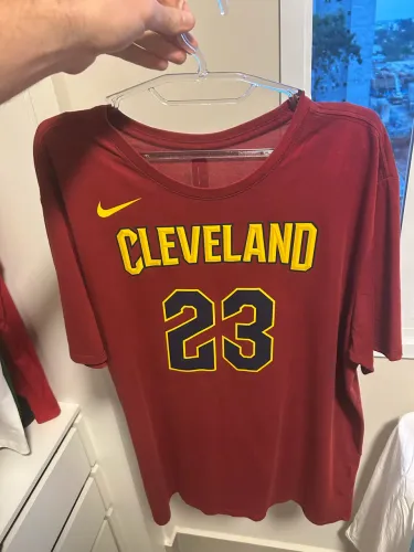 Camisa Lebron James Cleveland