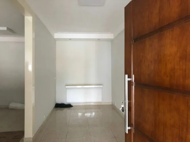 Casa Residencial 3 Quartos (1 Suíte) com 2 Vagas no Bairro Cidade Jardim | Uberlândia/MG