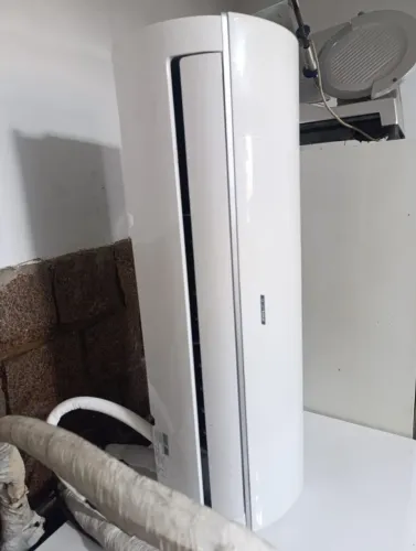 Ar-condicionado Springer Midea Silvermaxi 18.000 BTUs (42AFCE18V5)