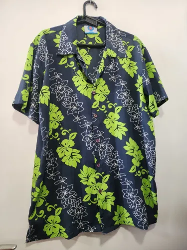 Camisa floral Tam. G manga curta