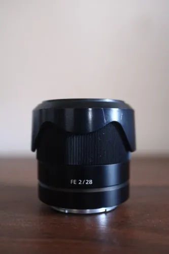 Lente 28 mm F/2.0 - SONY