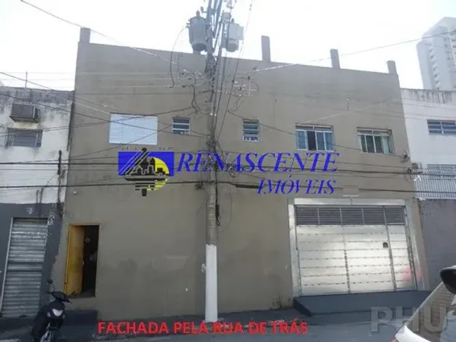 Ponto comercial com 2 frentes, uma voltada para Av.Vereador João de Lucas.