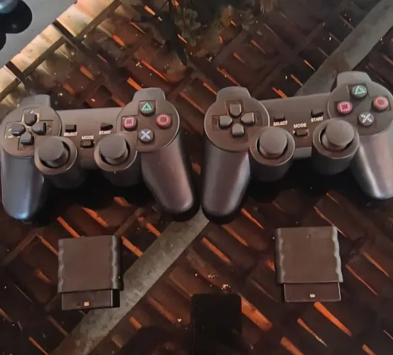 Controles de ps2 sem fio