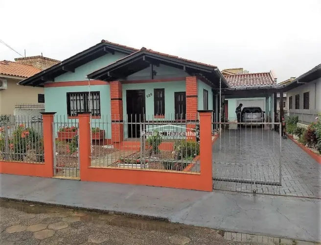 Casa com 4 dormitórios à venda, 212 m² por R$ 500.000 - Araranguá/SC