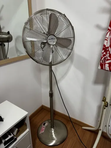 Ventilador coluna inox Britânia