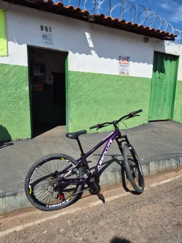 Bike. Absolute nero 5. Vendo ou troco por violão do mesmo preço