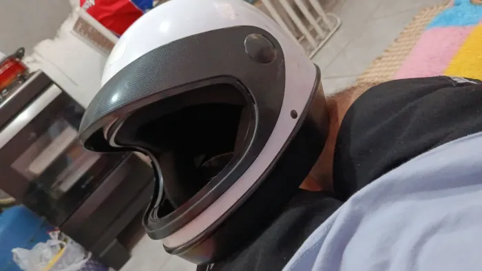 Vendo  capacete em perfeito estado 