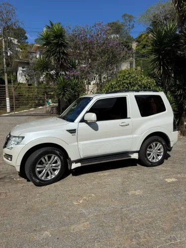 Mitsubishi Pajero HPE Full 3.8 V6 250cv 3P Aut. 2015