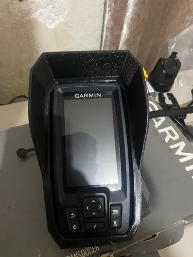 Sonar Garmin Striker Vivid 4cv Sonda GT20 + Case de Proteção + Bateria + Carregador