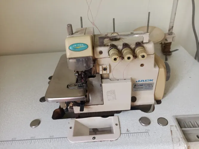 Vendo conjunto de maquinas para costura