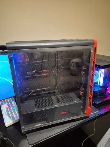gabinete gamer com 3 fans