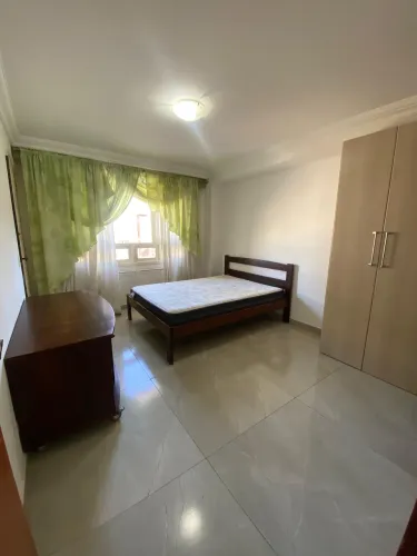 QUARTO CASAL/SOLTEIRO PARA ALUGAR / JARDIM DAS AMÉRICAS-CURITIBA