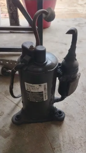 Vendo compressor hermético convencional 12 mil btus 