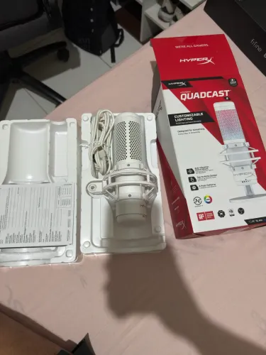 HyperX QuadCast S White - Excelente Estado | Completo (Exceto o Pé)