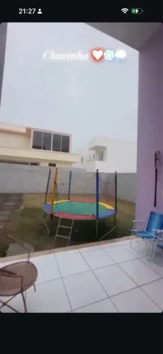 Pula pula 2,30m (não tem a rede de proteção)