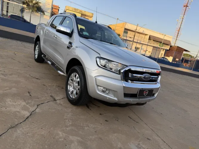 Ford Ranger Limited 3.2 20V 4X4 CD Aut. Dies. 2017