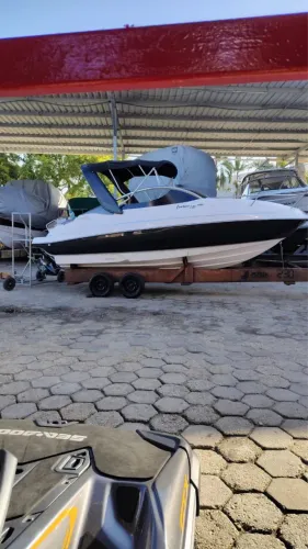 Lancha Focker 230 ano 2016