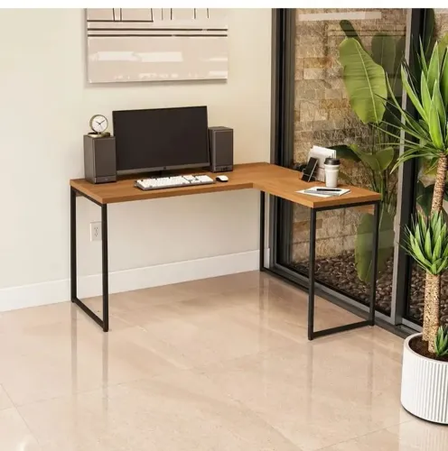 Mesa em L industrial 136x120