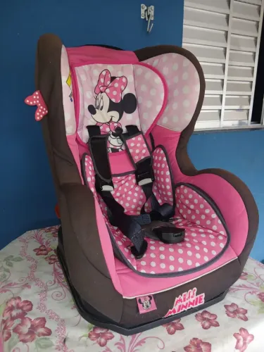Vende-se cadeirinha
