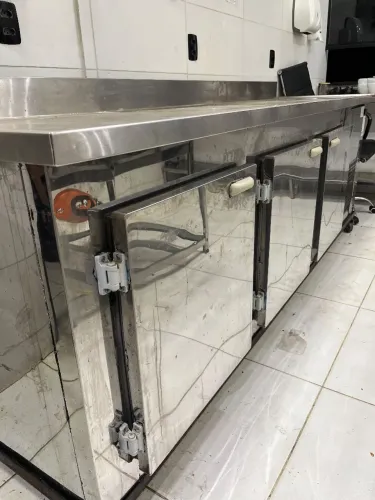 Balcão refrigerado em inox 3 portas GELOPAR com cuba