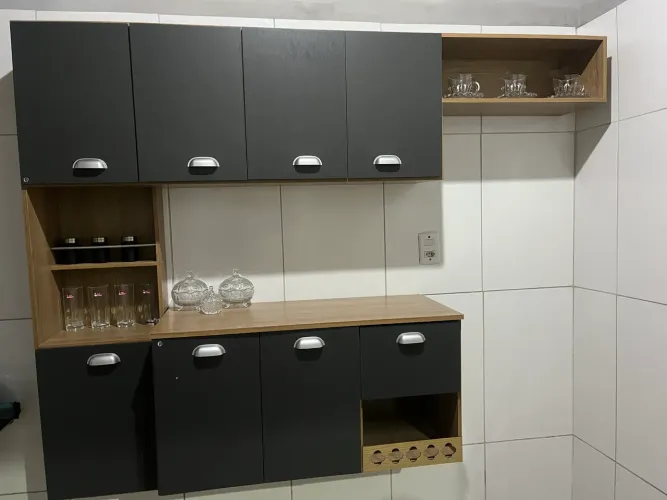 Armário de cozinha, 1 mês de uso 