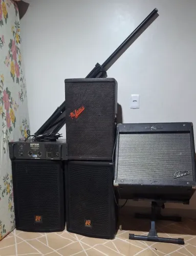 Caixa de som e potência