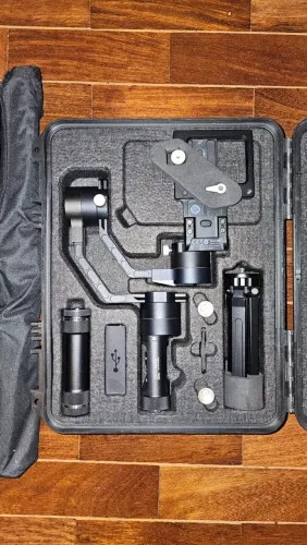 Gimbal Estabilizador Zhiyun Crane Plus + Dual Handle
