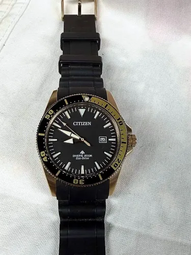 Relógio Citizen Promaster Eco-Drive Diver's 200m BN0104-09E Original