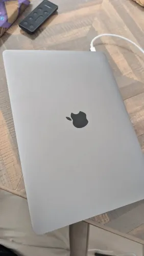 MacBook Air 13" Retina (2020)