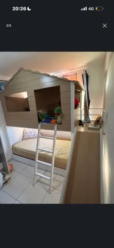 Cama triliche com escurregafor e casinha