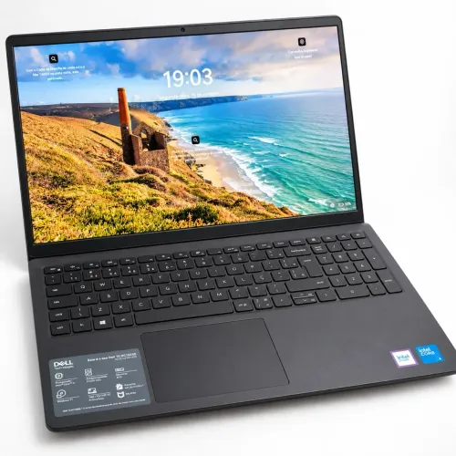 Notebook Dell 15 Core 3 8GB RAM SSD 512GB NOVO SEM USO
