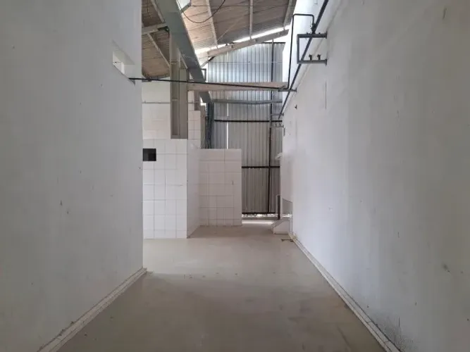 Galpão / Depósito / Armazém para alugar, 6000m² - Cantagalo