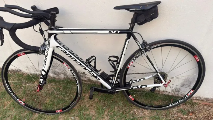 Bicicleta speed Cannondale