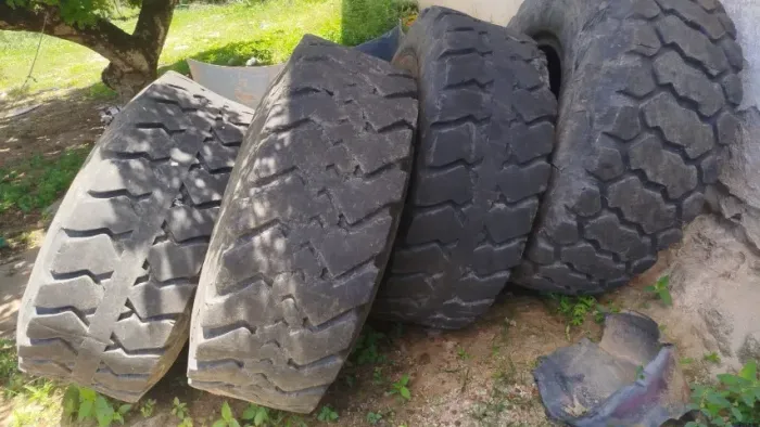 pneus para pa carregadeira 20.5.25 E3/L3